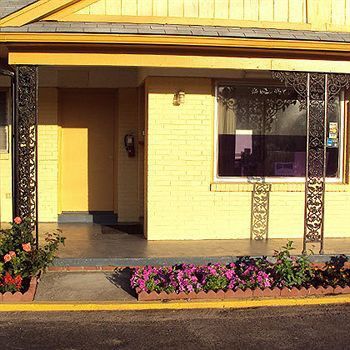 Sunrise Inn - Brownsville Exteriér fotografie